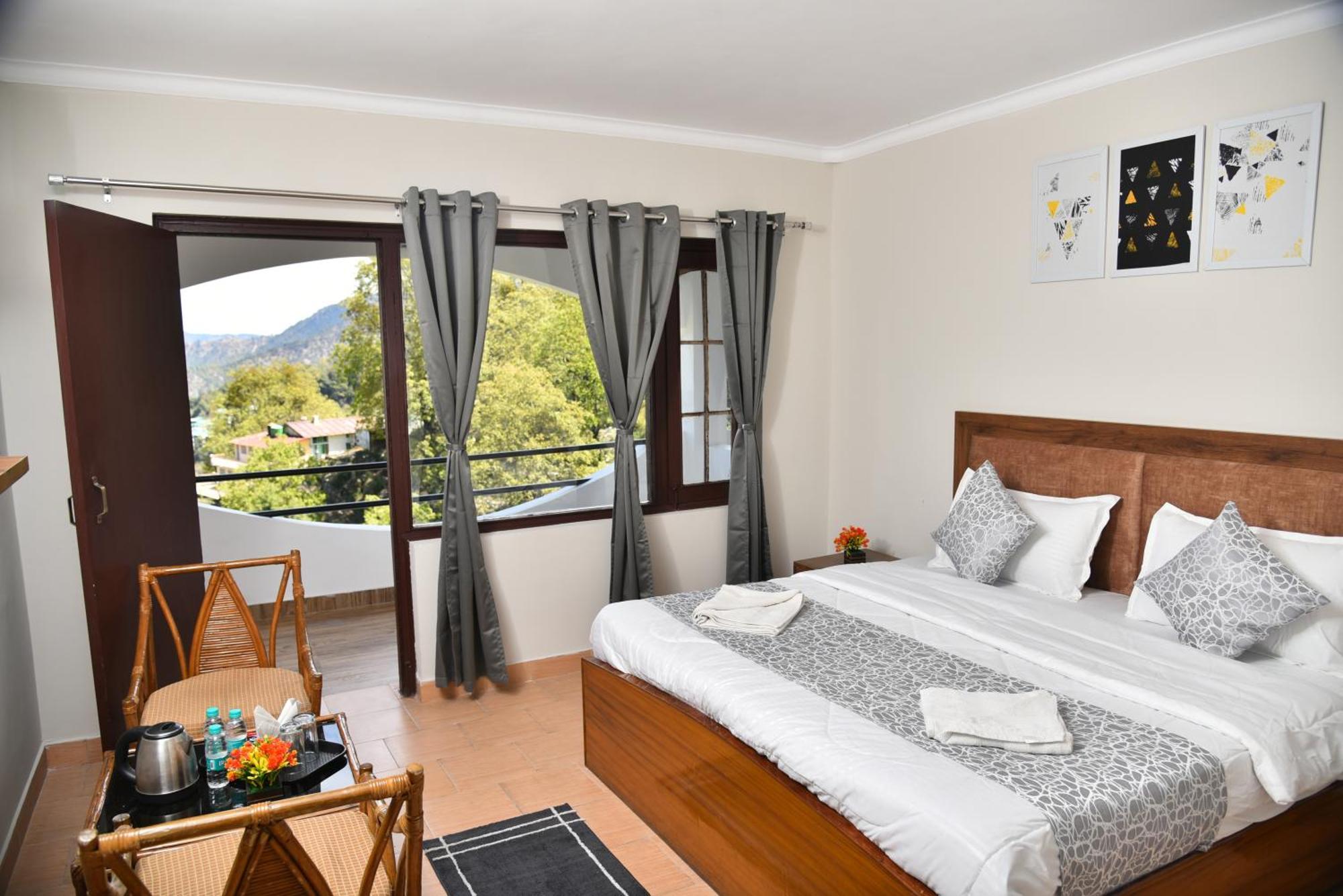 Kumaon Roop Resort Near Kainchi Dham Nainital Buitenkant foto