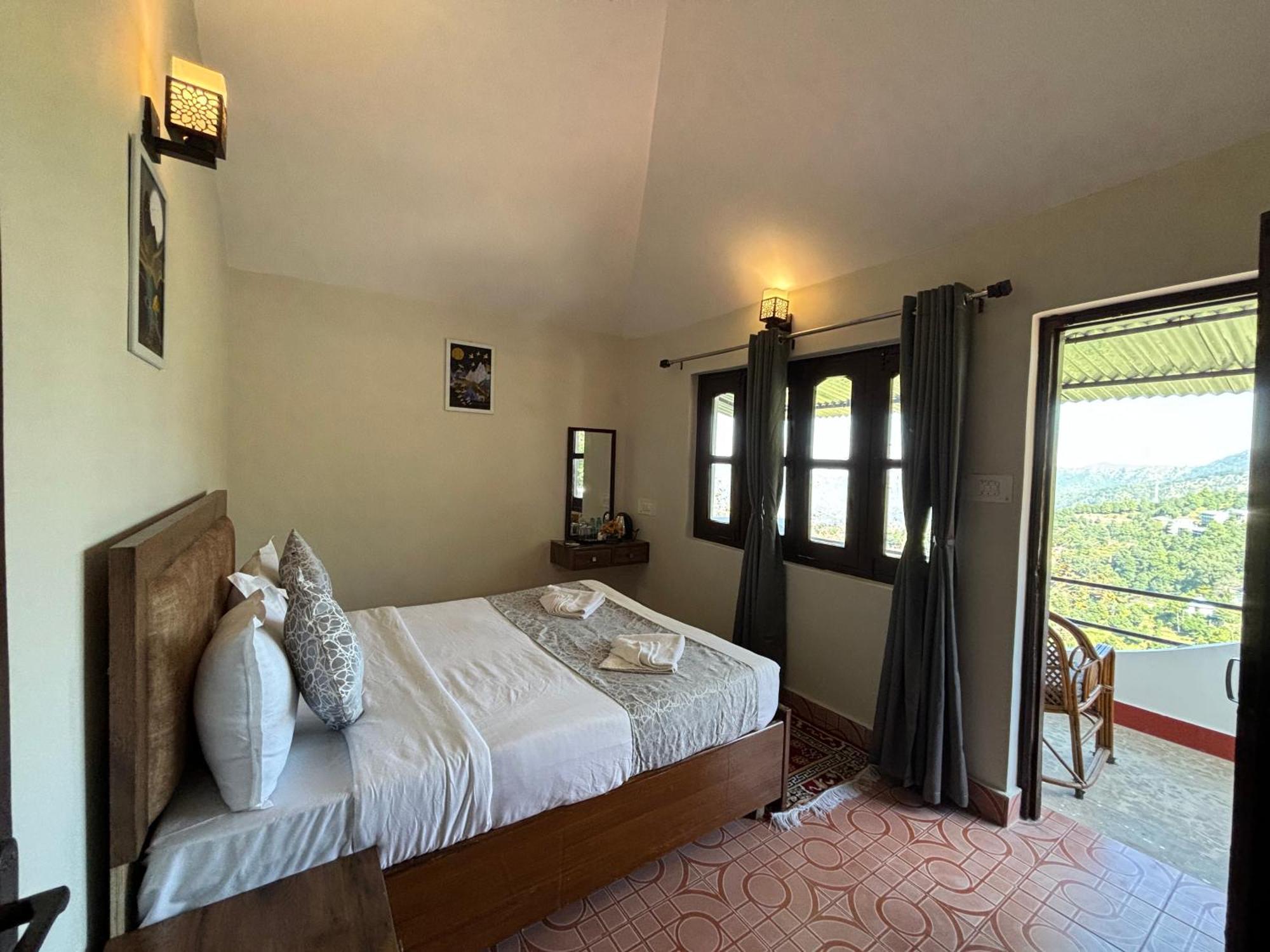 Kumaon Roop Resort Near Kainchi Dham Nainital Buitenkant foto